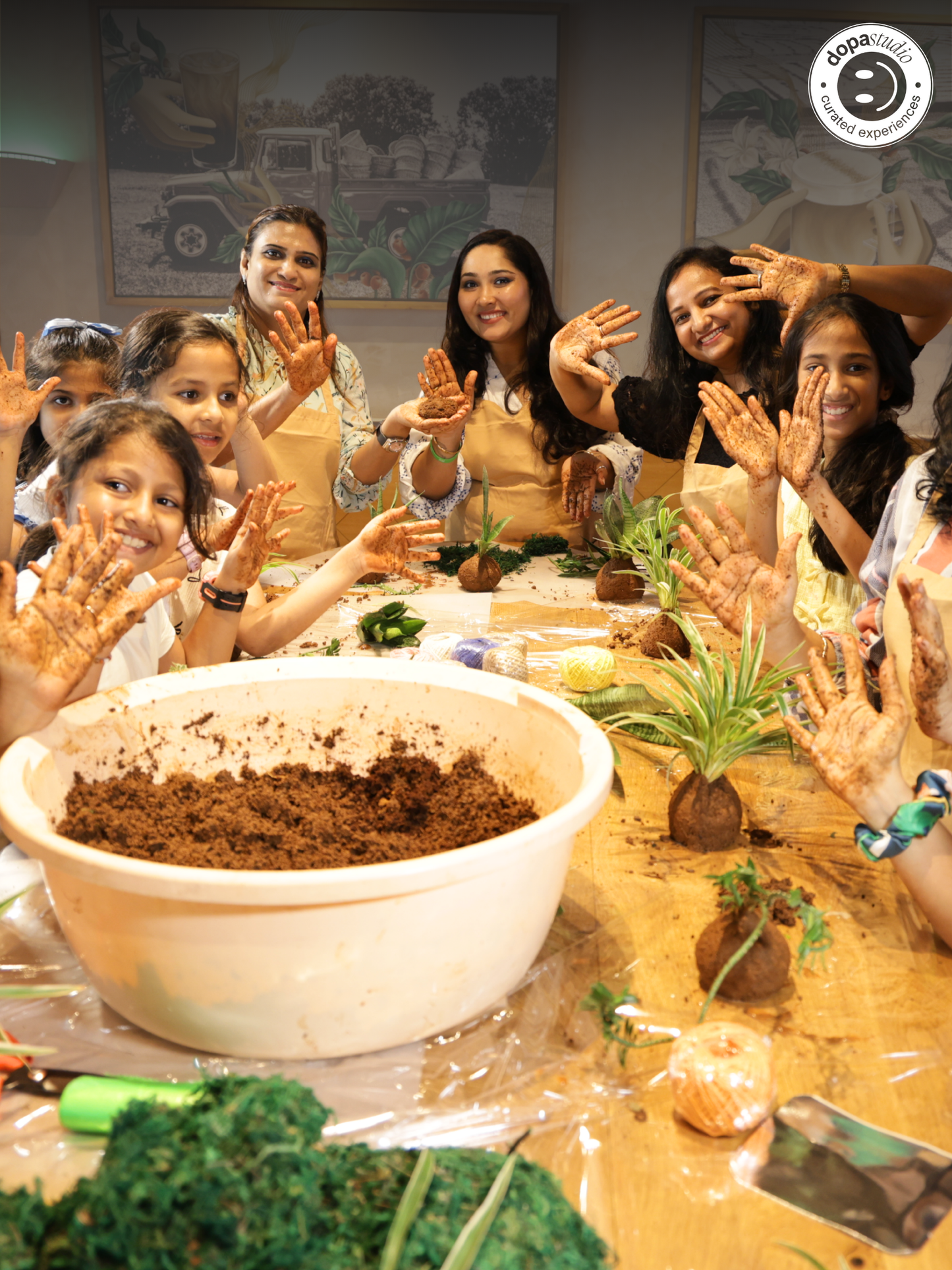 Earth & Hands - The Art of Japanese Moss Ball Making (Kokedama)